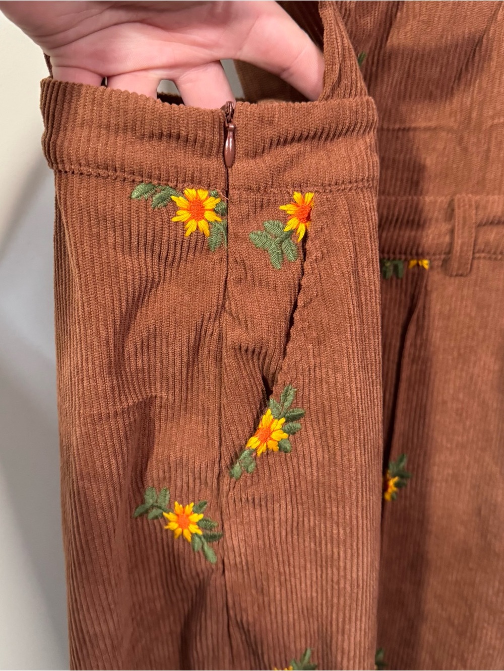 NWT Cider Corduroy Ditsy Floral Embroidered Wide leg Jumpsuit - Picture 9 of 10